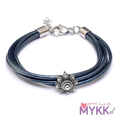 Zeeuwse knop armband RVS en leer metallic blauw