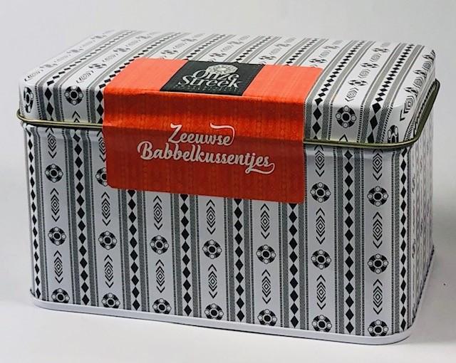 Bewaarblik  (zwart) Zeeuwse BOLUSkussentjes Onze streeK