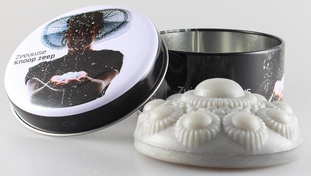 Zeeuwse Knoop Zeep met lint Zilver