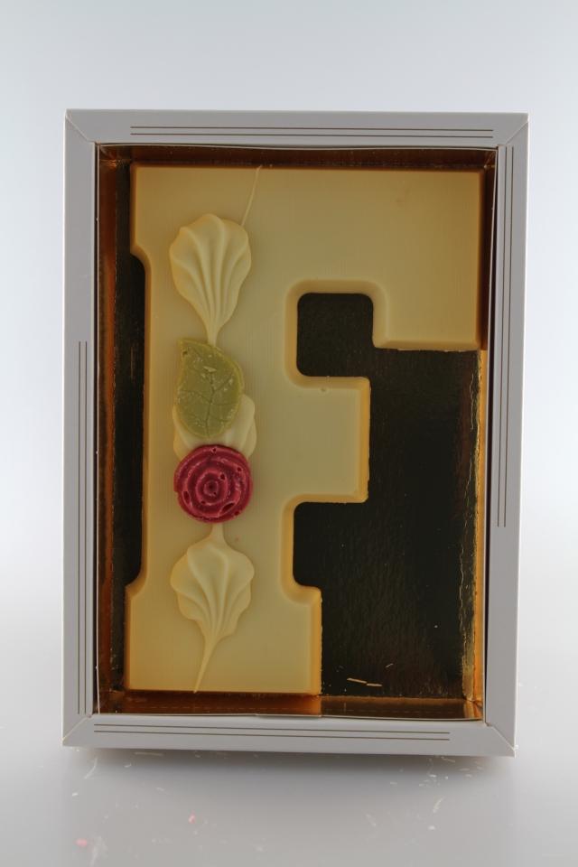 chocoladeletter wit f