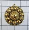 zeeuwse knoop plat met rand 3 cm doorsnede eenoog verguld