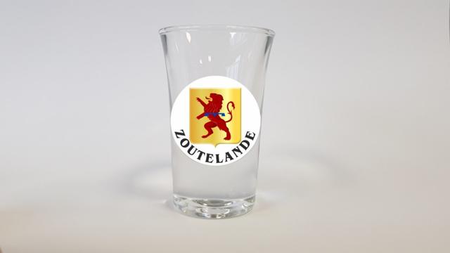 Borrel glaasjes wapen Zoutelande