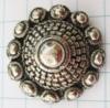 Zeeuwse knoop grote holle bolle broche met laagjes