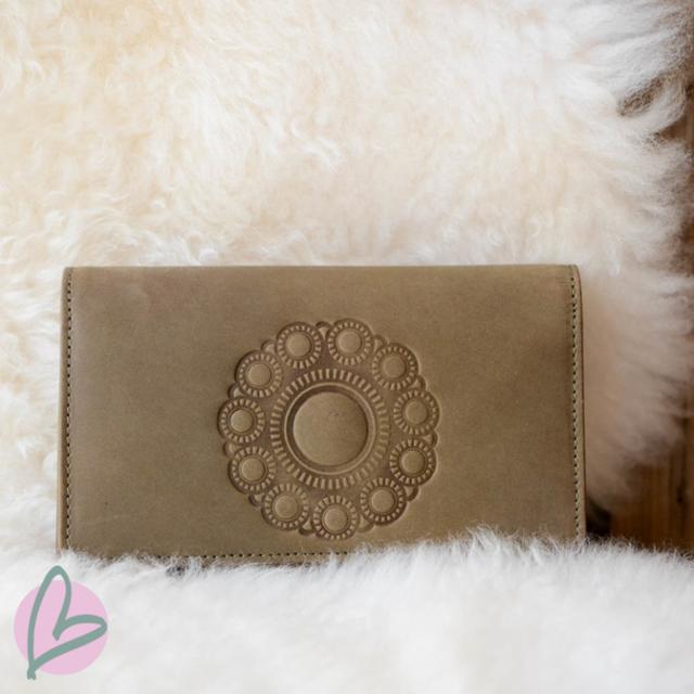 Portomonee Zeeuwse knop taupe