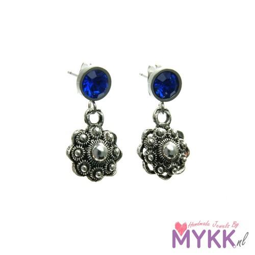 RVS oorsteker met steentje en metalen Zeeuwse knop hanger donkerblauw