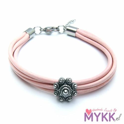 Zeeuwse knop armband RVS en leer roze