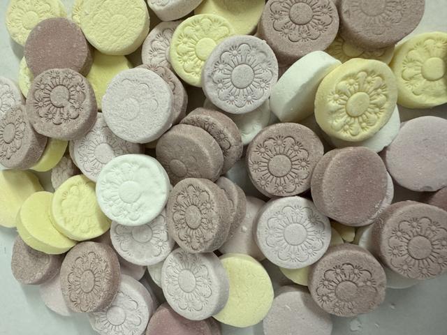 Zeeuwse vruchtenknoopjes gekleurd (bulk-los)