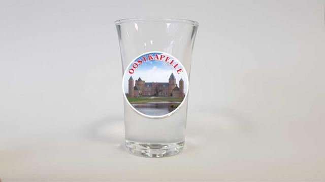 Borrel glaasjes  foto  Oostkapelle
