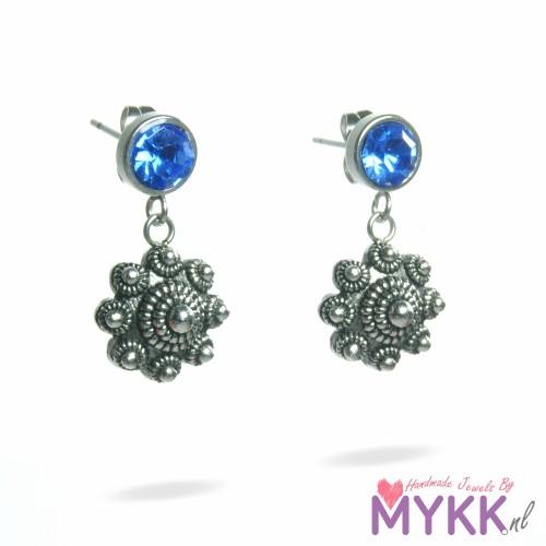 RVS oorsteker met steentje en RVS Zeeuwse knop hanger donkerblauw