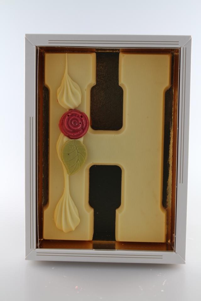 chocoladeletter wit h